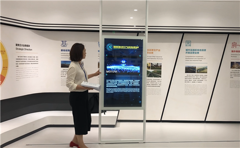 展廳應用手推滑軌屏互動裝置，打破傳統(tǒng)展示枯燥的“瓶頸”